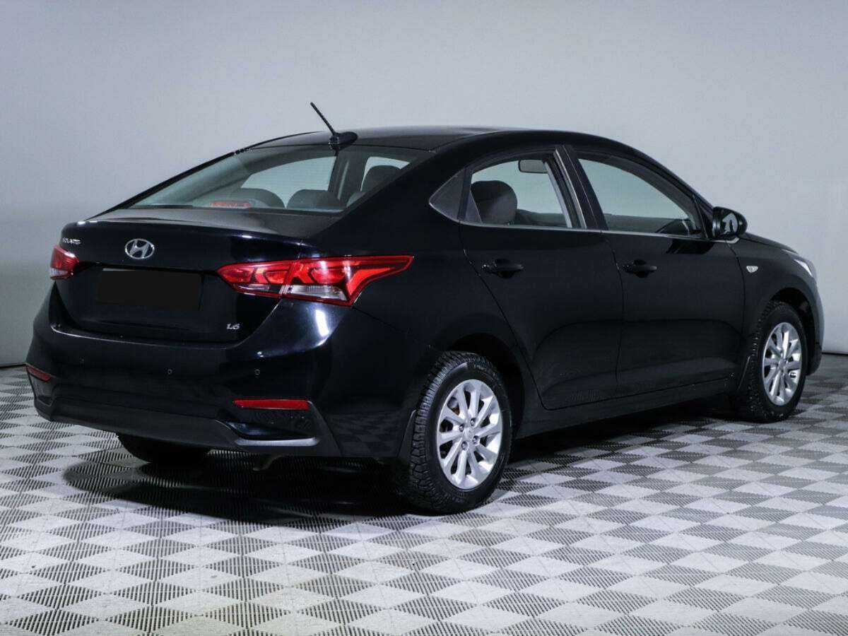 Купить Hyundai Solaris с пробегом. Фото: #3