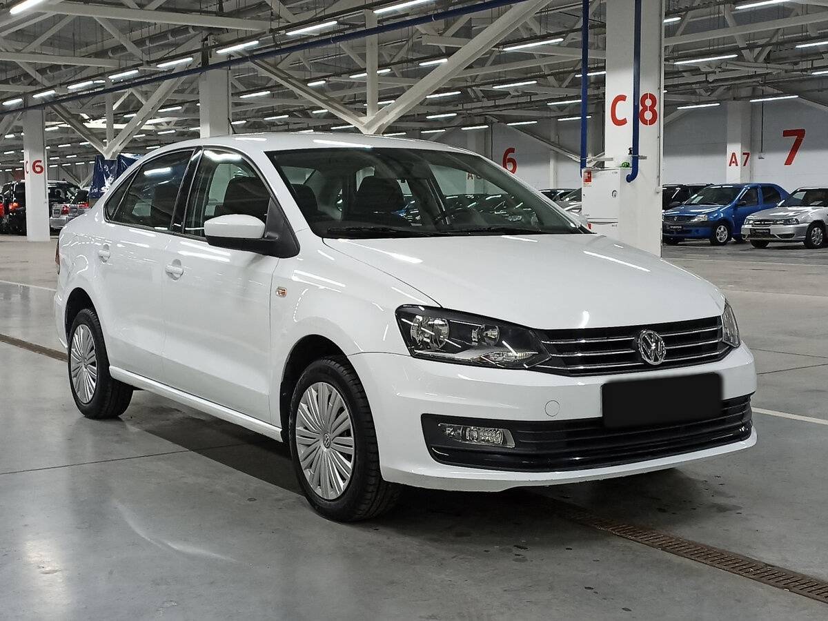 Купить Volkswagen Polo с пробегом. Фото: #2