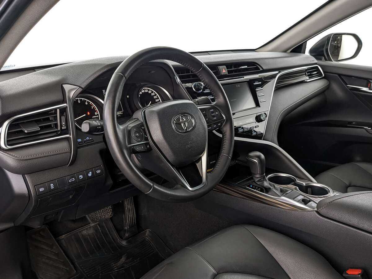 Купить Toyota Camry с пробегом. Фото: #10