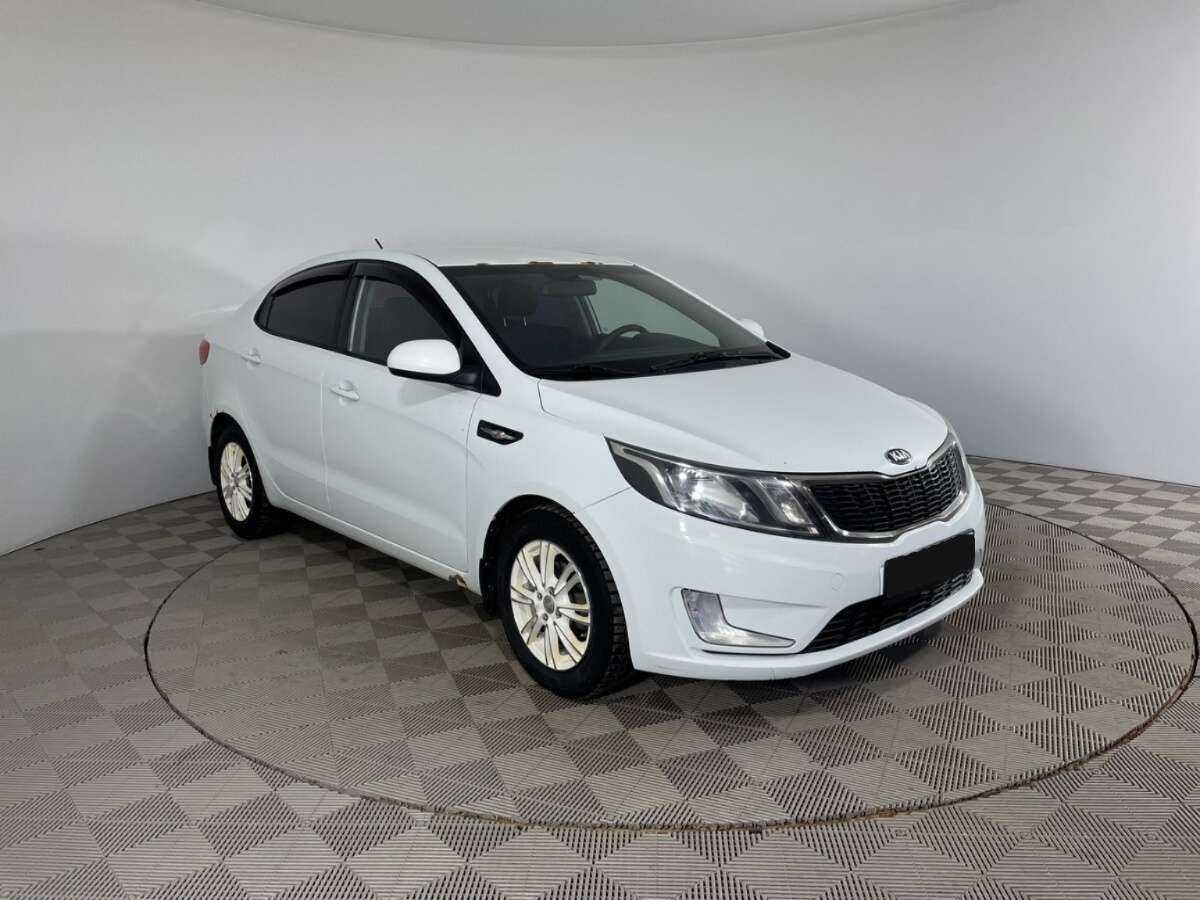 Купить Kia Rio с пробегом. Фото: #2