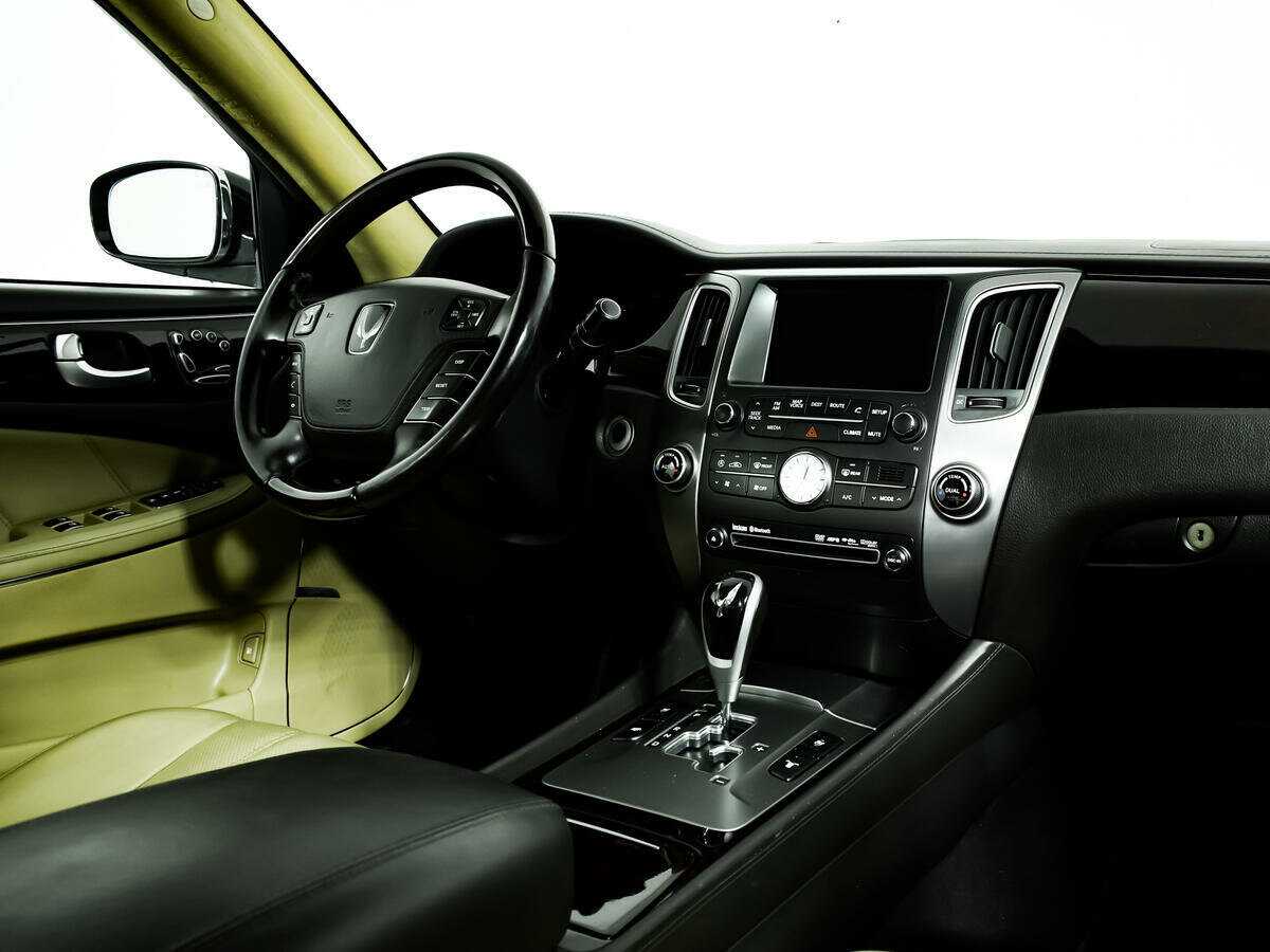 Купить Hyundai Equus с пробегом. Фото: #8