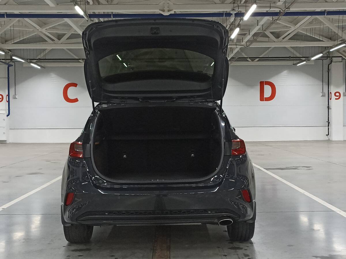 Купить Kia Ceed с пробегом. Фото: #9