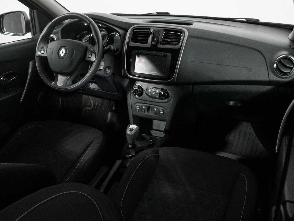Купить Renault Sandero с пробегом. Фото: #11