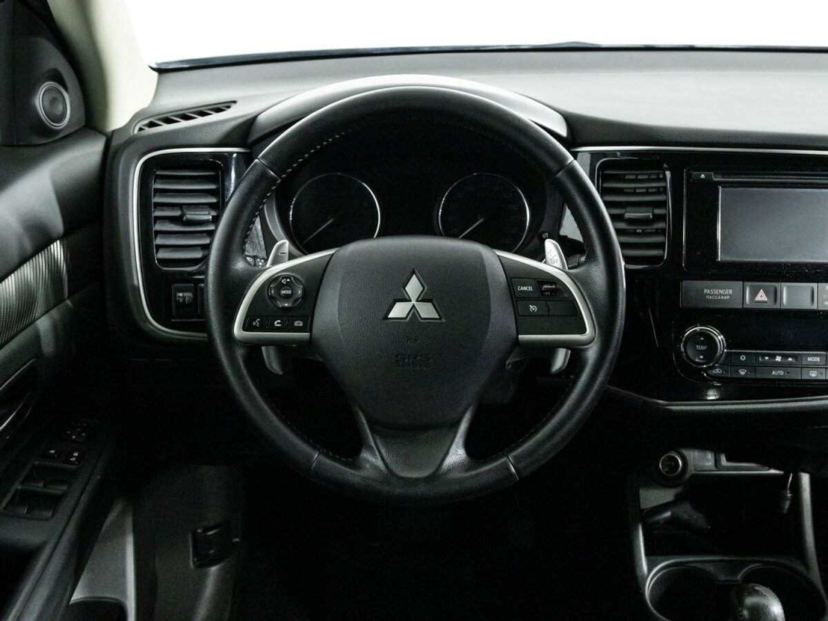 Купить Mitsubishi Outlander с пробегом. Фото: #18
