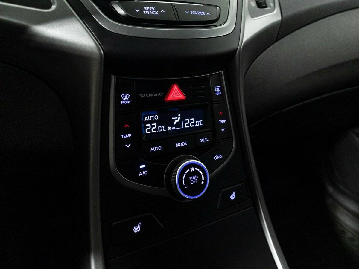Купить Hyundai Elantra с пробегом. Фото: #15
