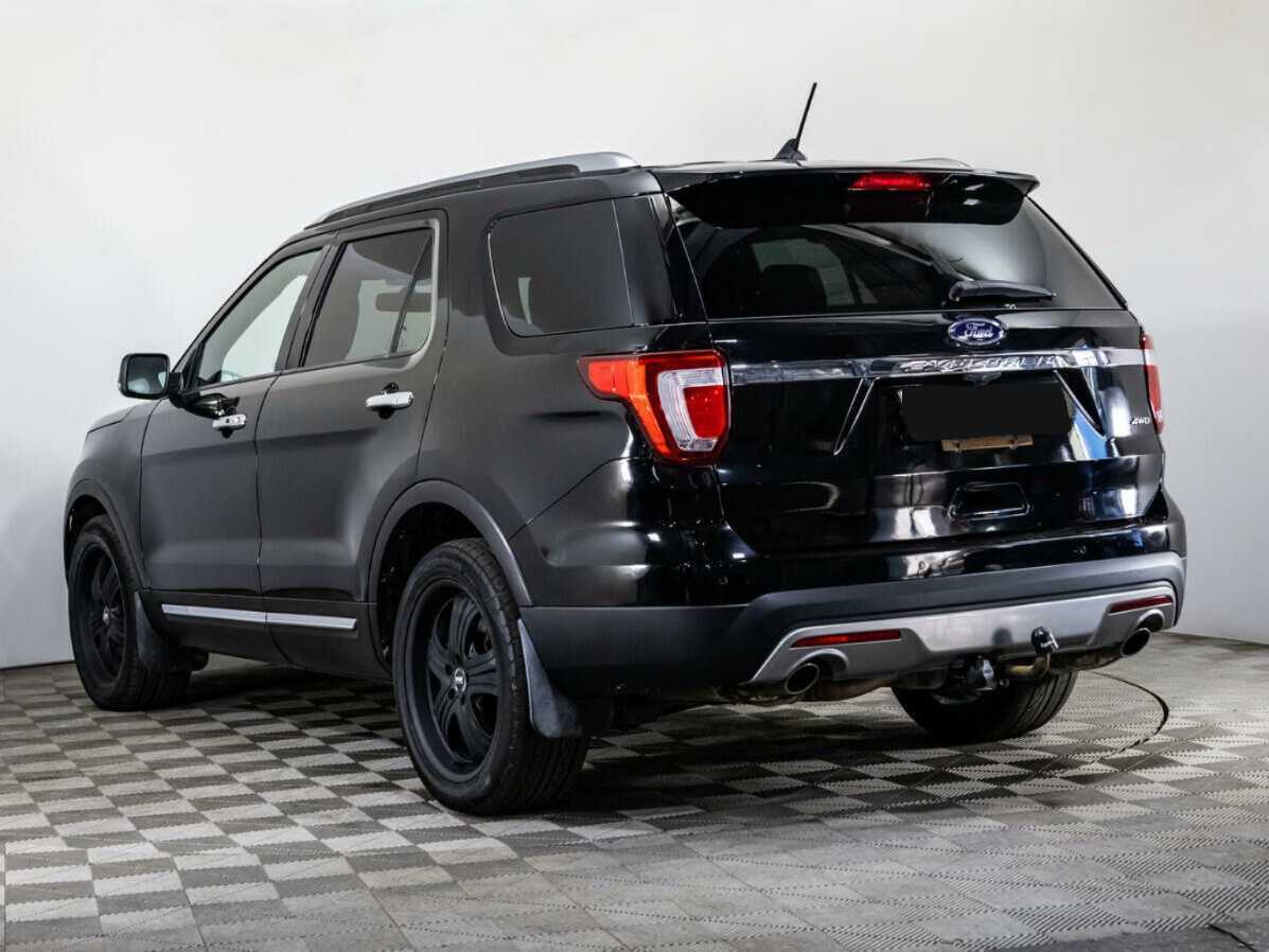 Купить Ford Explorer с пробегом. Фото: #5