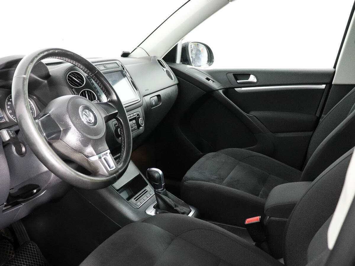 Купить Volkswagen Tiguan с пробегом. Фото: #9