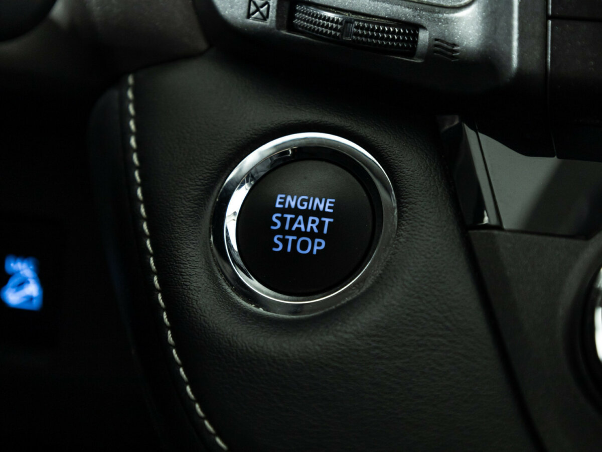 Купить Toyota RAV4 с пробегом. Фото: #16