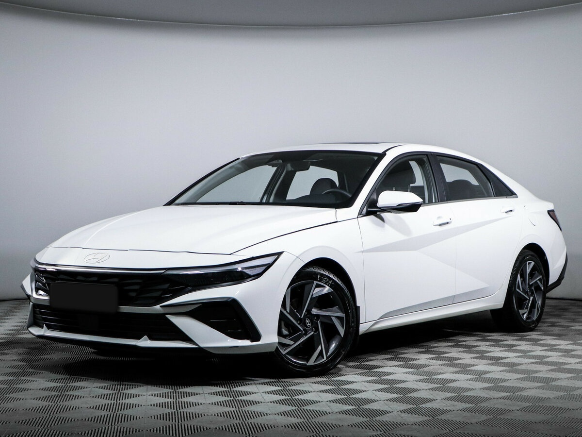 Купить Hyundai Elantra с пробегом. Посмотреть фото