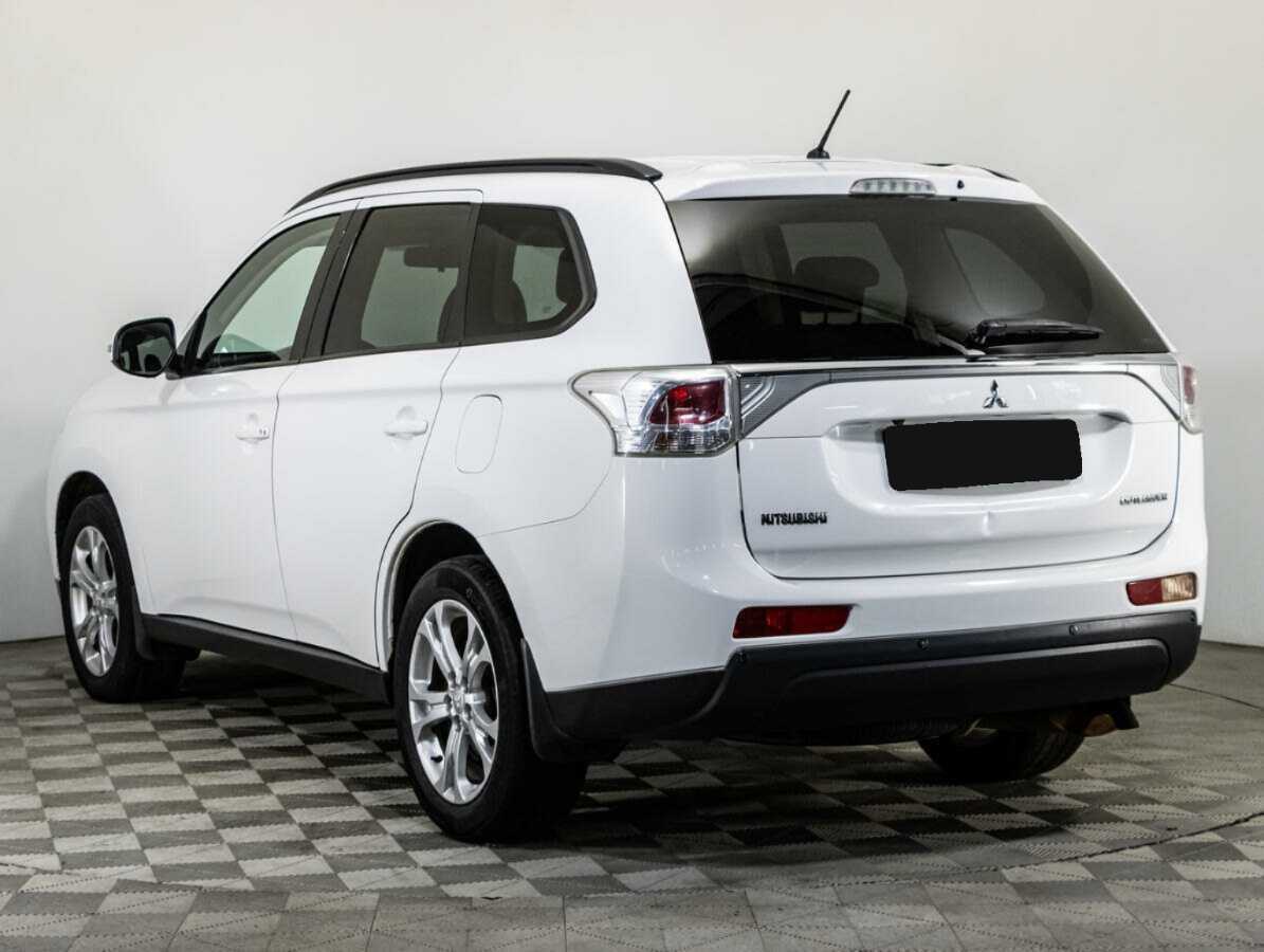 Купить Mitsubishi Outlander с пробегом. Фото: #6