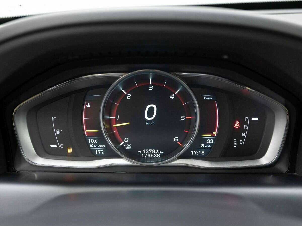 Купить Volvo XC60 с пробегом. Фото: #16