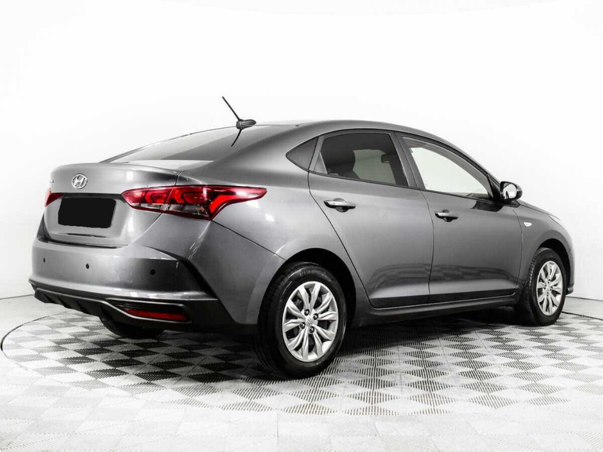 Купить Hyundai Solaris с пробегом. Фото: #4