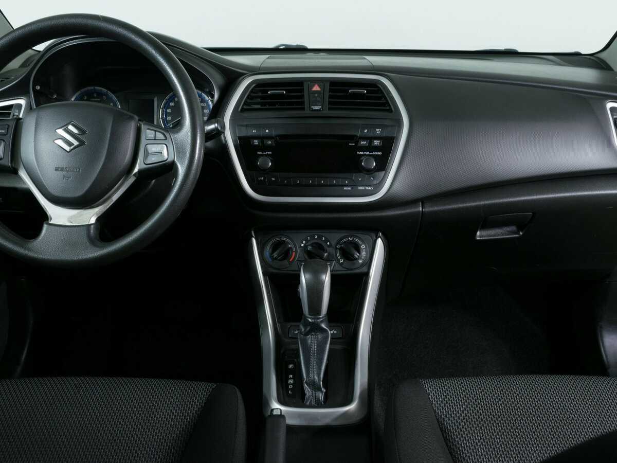 Купить Suzuki SX4 с пробегом. Фото: #8