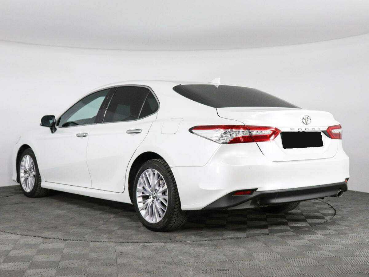Купить Toyota Camry с пробегом. Фото: #5