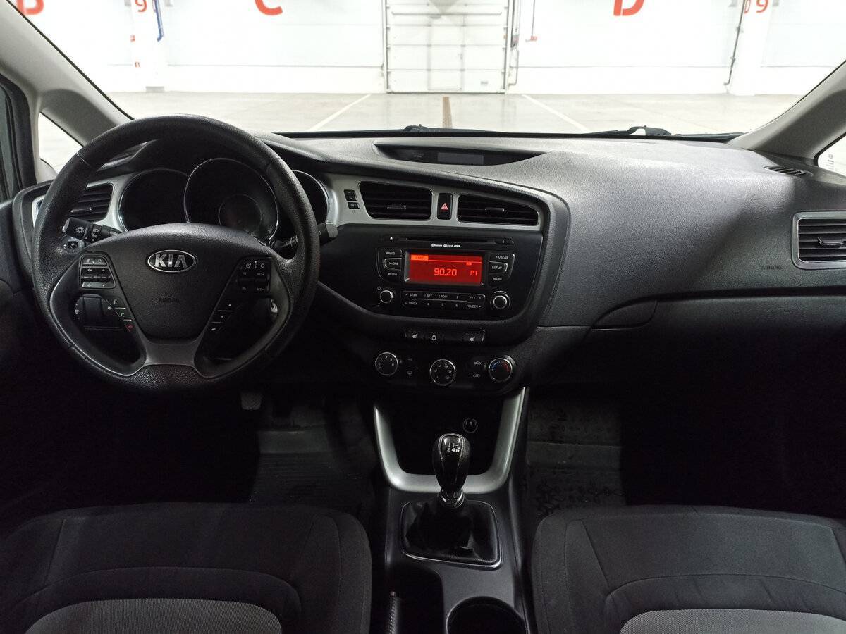 Купить Kia Ceed с пробегом. Фото: #13
