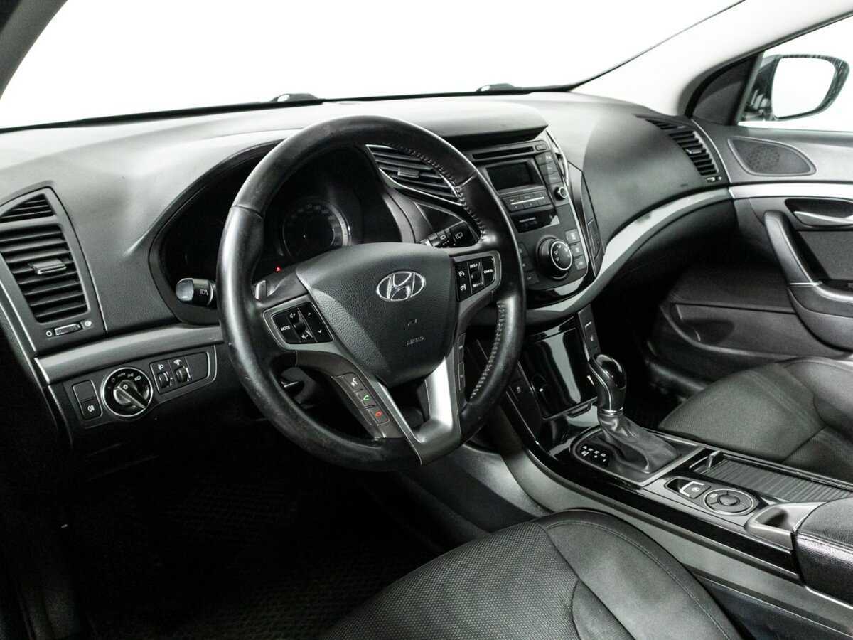 Купить Hyundai i40 с пробегом. Фото: #10
