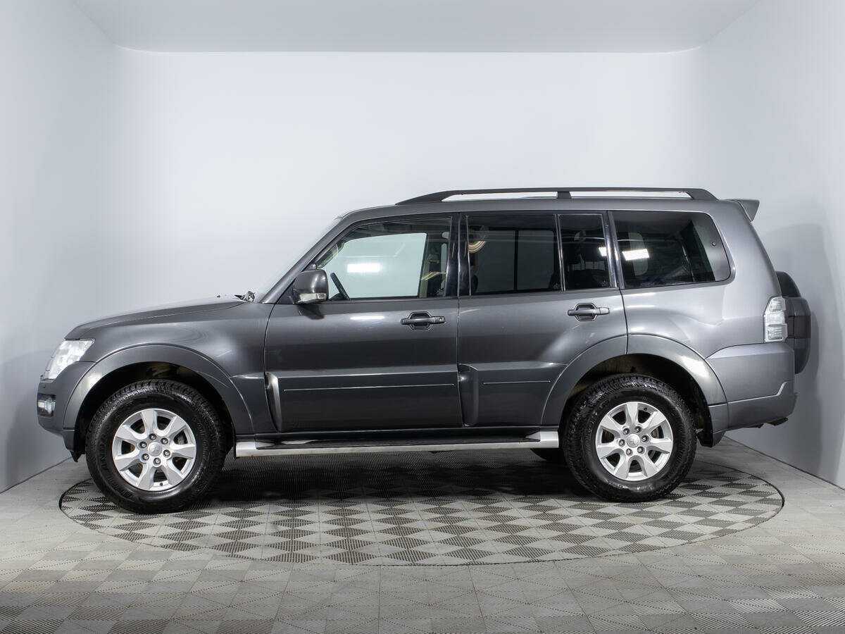 Купить Mitsubishi Pajero с пробегом. Фото: #7