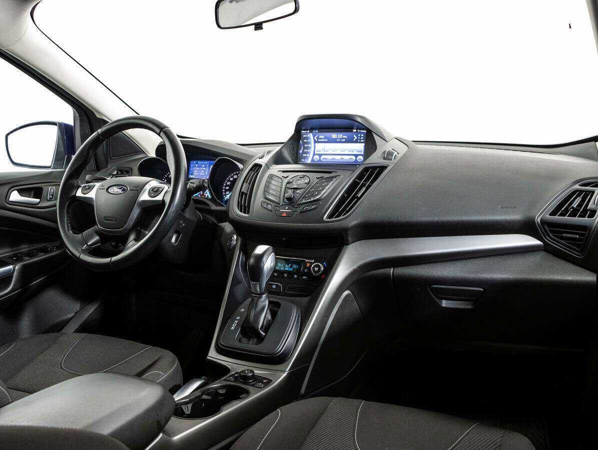 Купить Ford Kuga с пробегом. Фото: #8