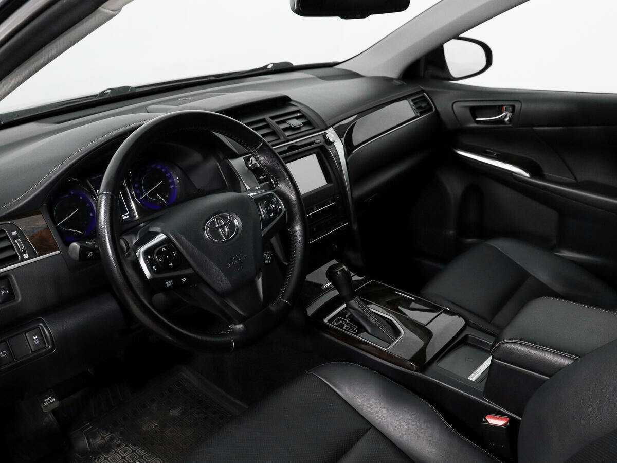 Купить Toyota Camry с пробегом. Фото: #8
