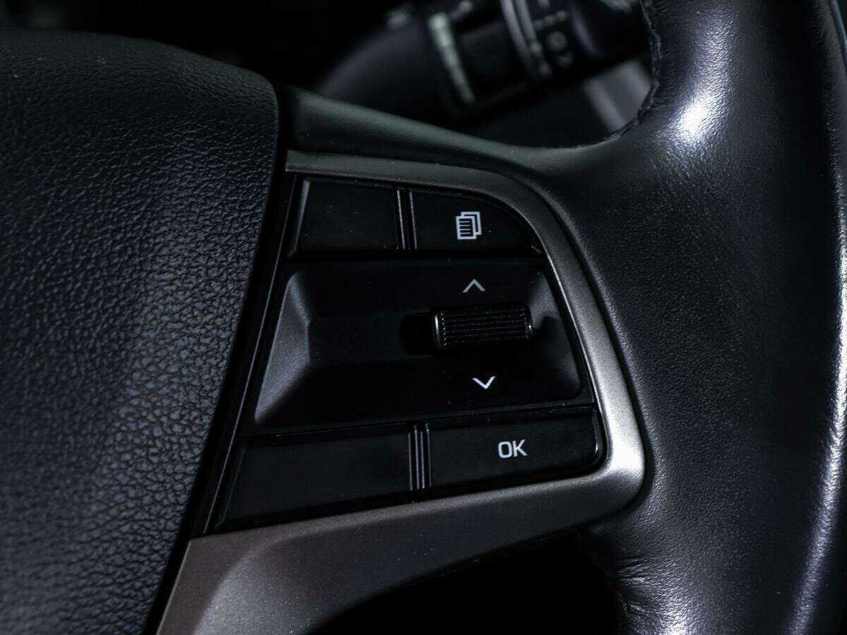 Купить Hyundai Solaris с пробегом. Фото: #15