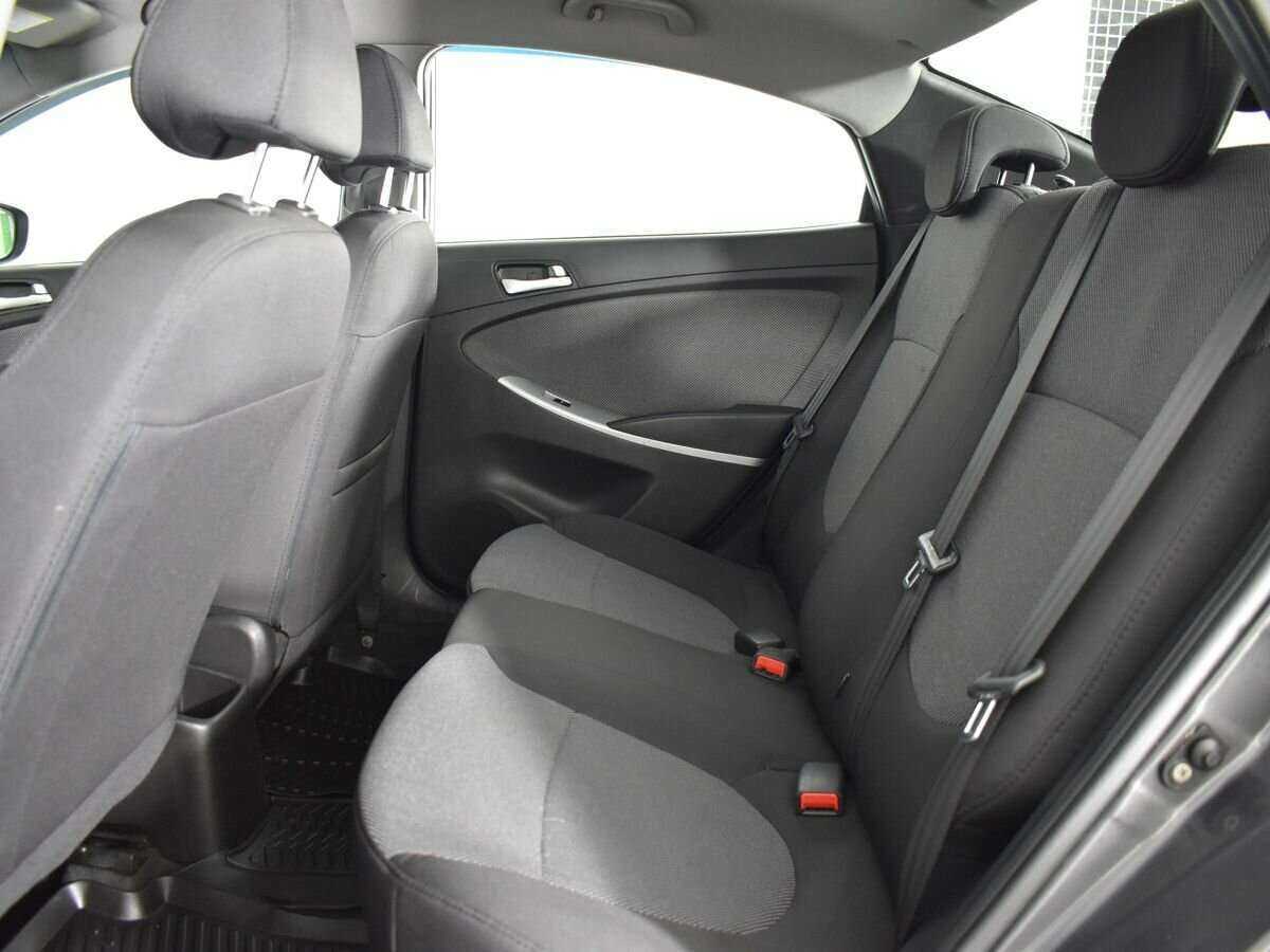 Купить Hyundai Solaris с пробегом. Фото: #14