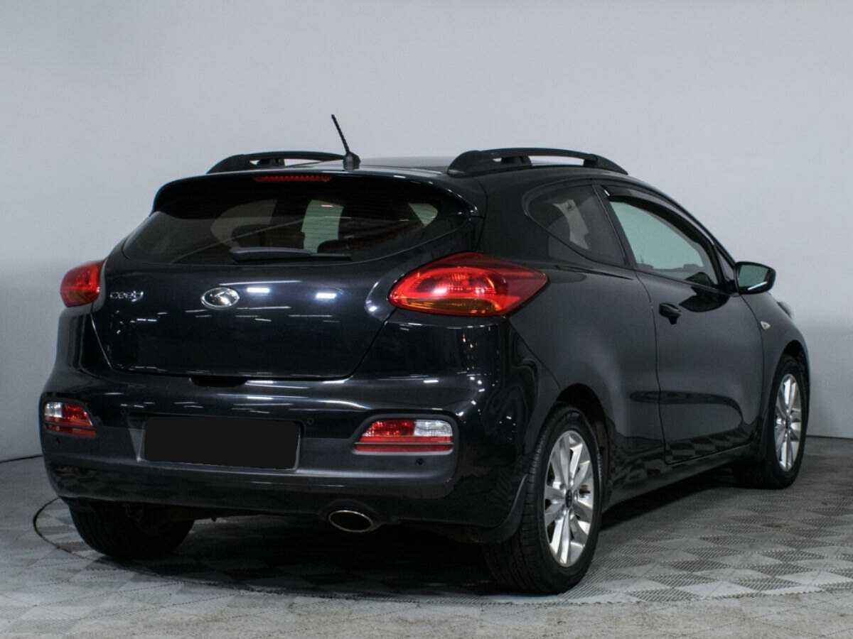 Купить Kia Ceed с пробегом. Фото: #3