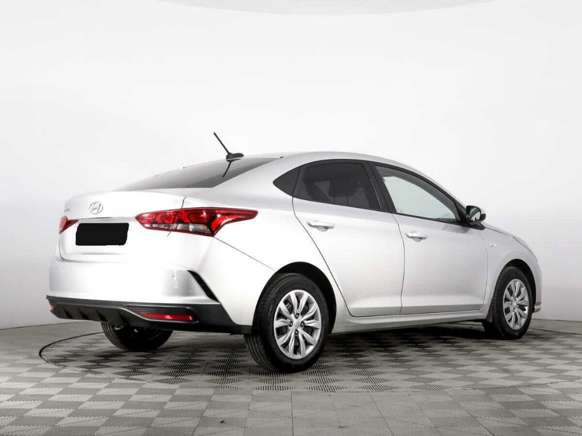 Купить Hyundai Solaris с пробегом. Фото: #3