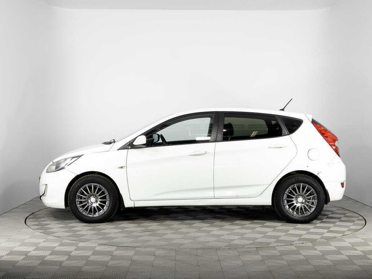 Купить Hyundai Solaris с пробегом. Фото: #7