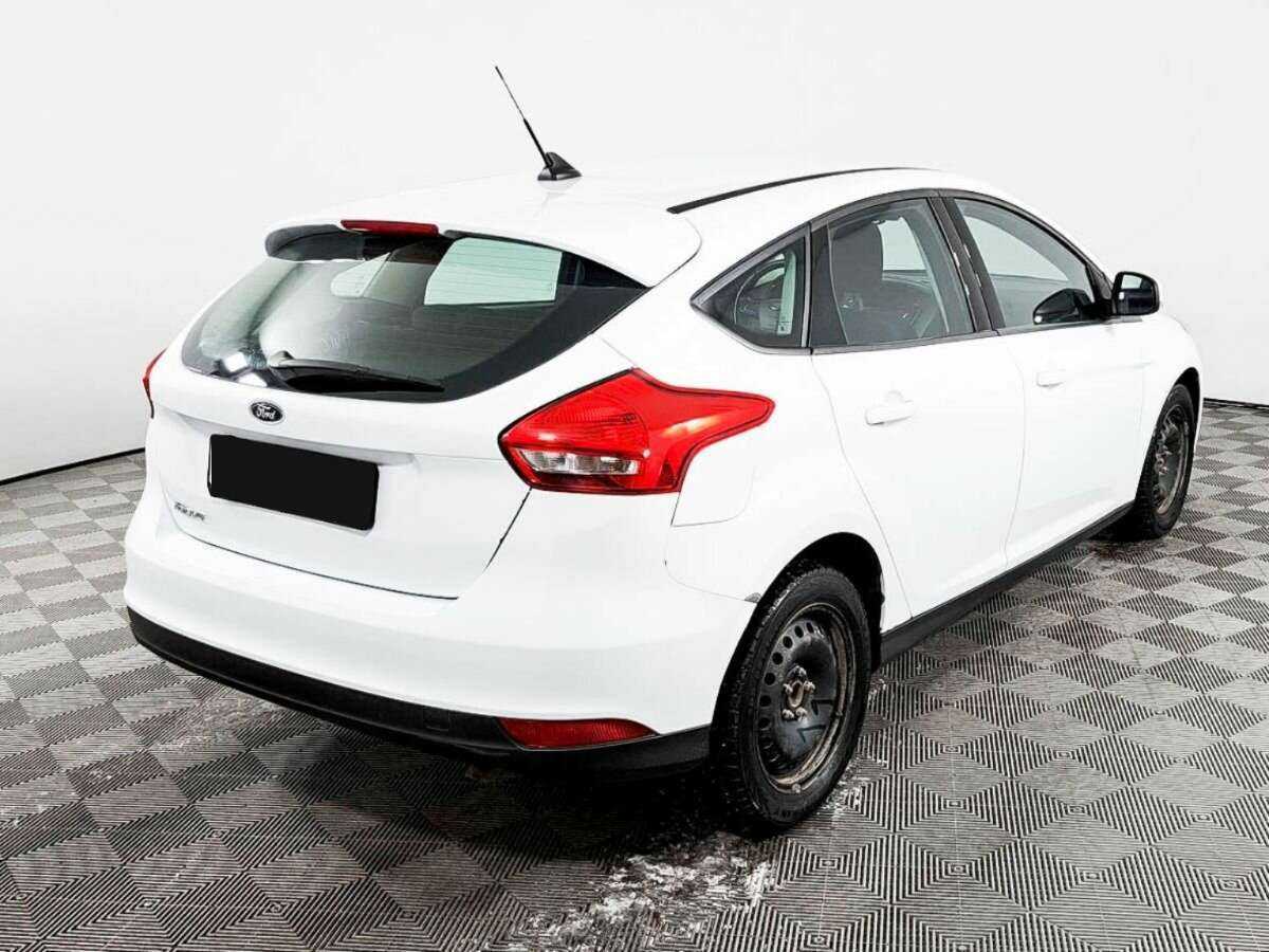 Купить Ford Focus с пробегом. Фото: #3