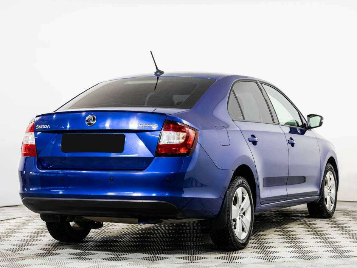 Купить Skoda Rapid с пробегом. Фото: #3