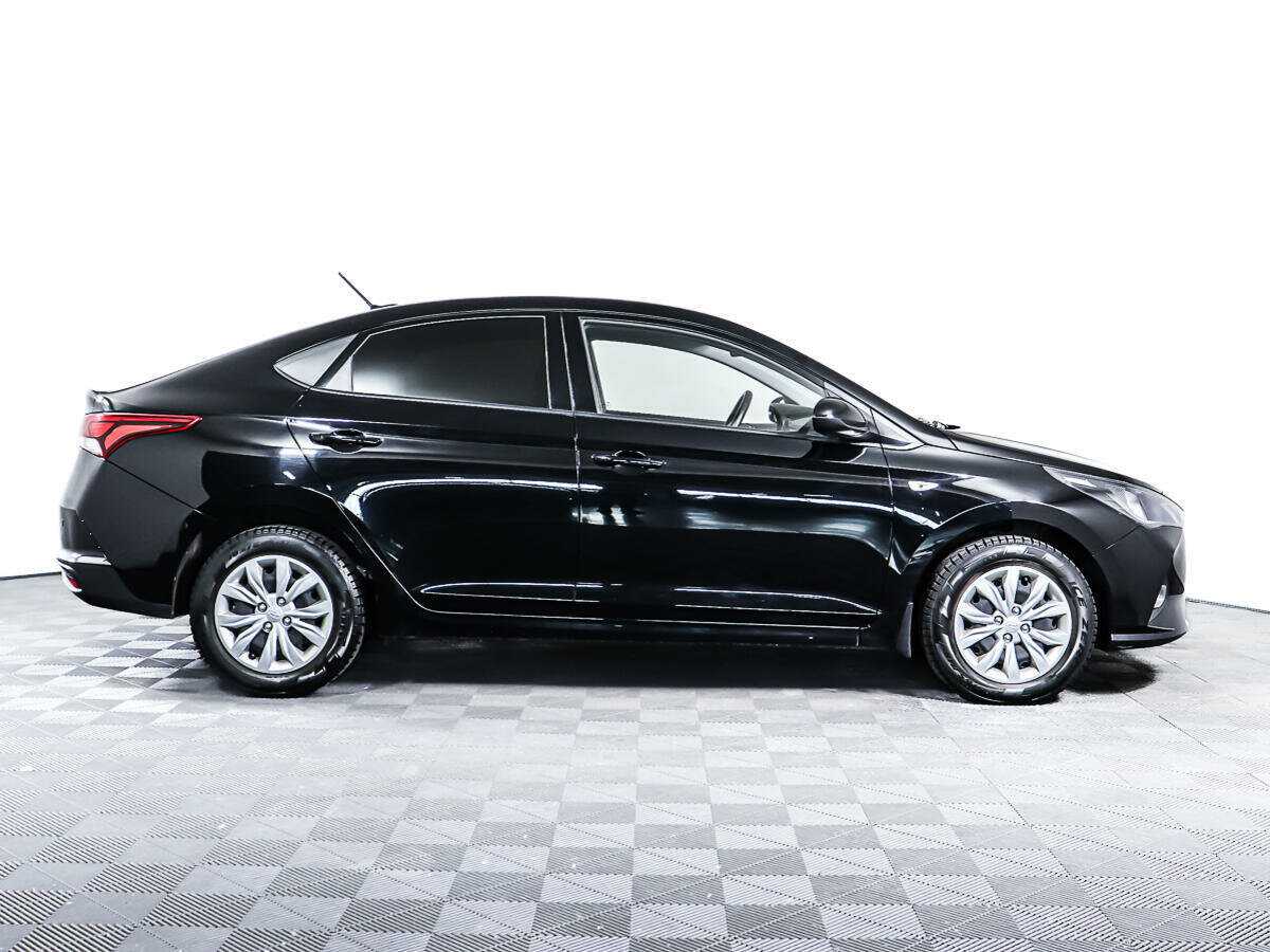 Купить Hyundai Solaris с пробегом. Фото: #3