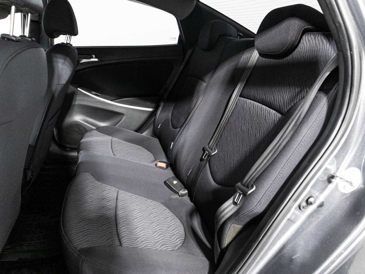 Купить Hyundai Solaris с пробегом. Фото: #9