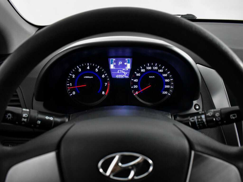 Купить Hyundai Solaris с пробегом. Фото: #15