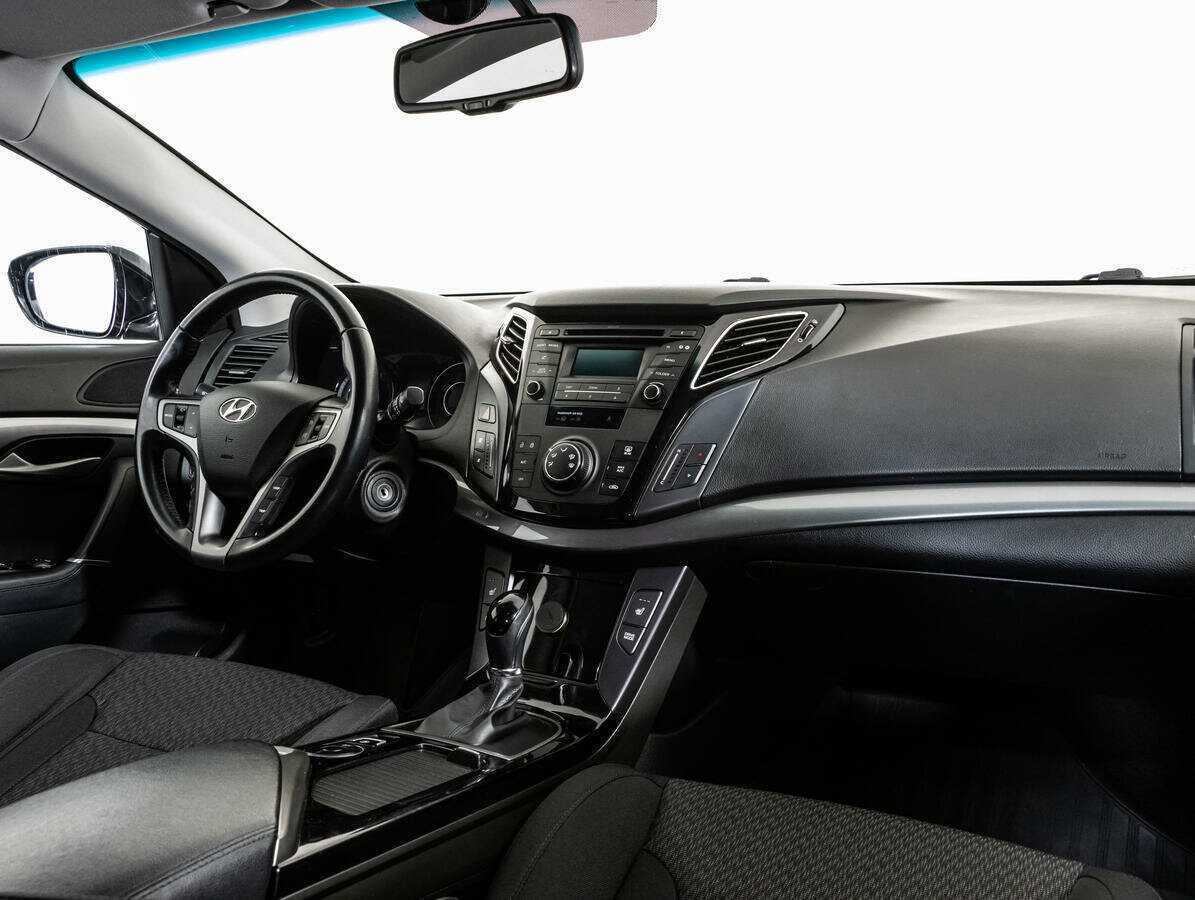 Купить Hyundai i40 с пробегом. Фото: #8