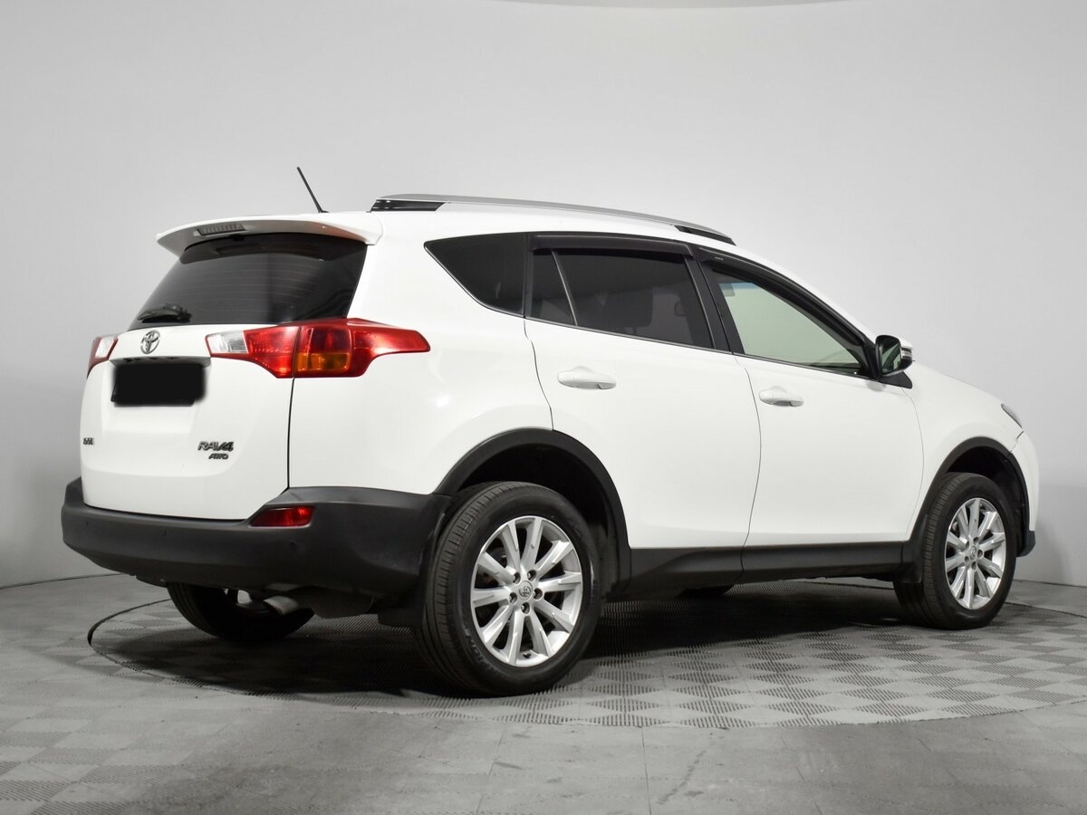 Купить Toyota RAV4 с пробегом. Фото: #3