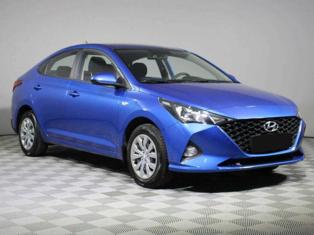 Купить Hyundai Solaris с пробегом. Фото: #2