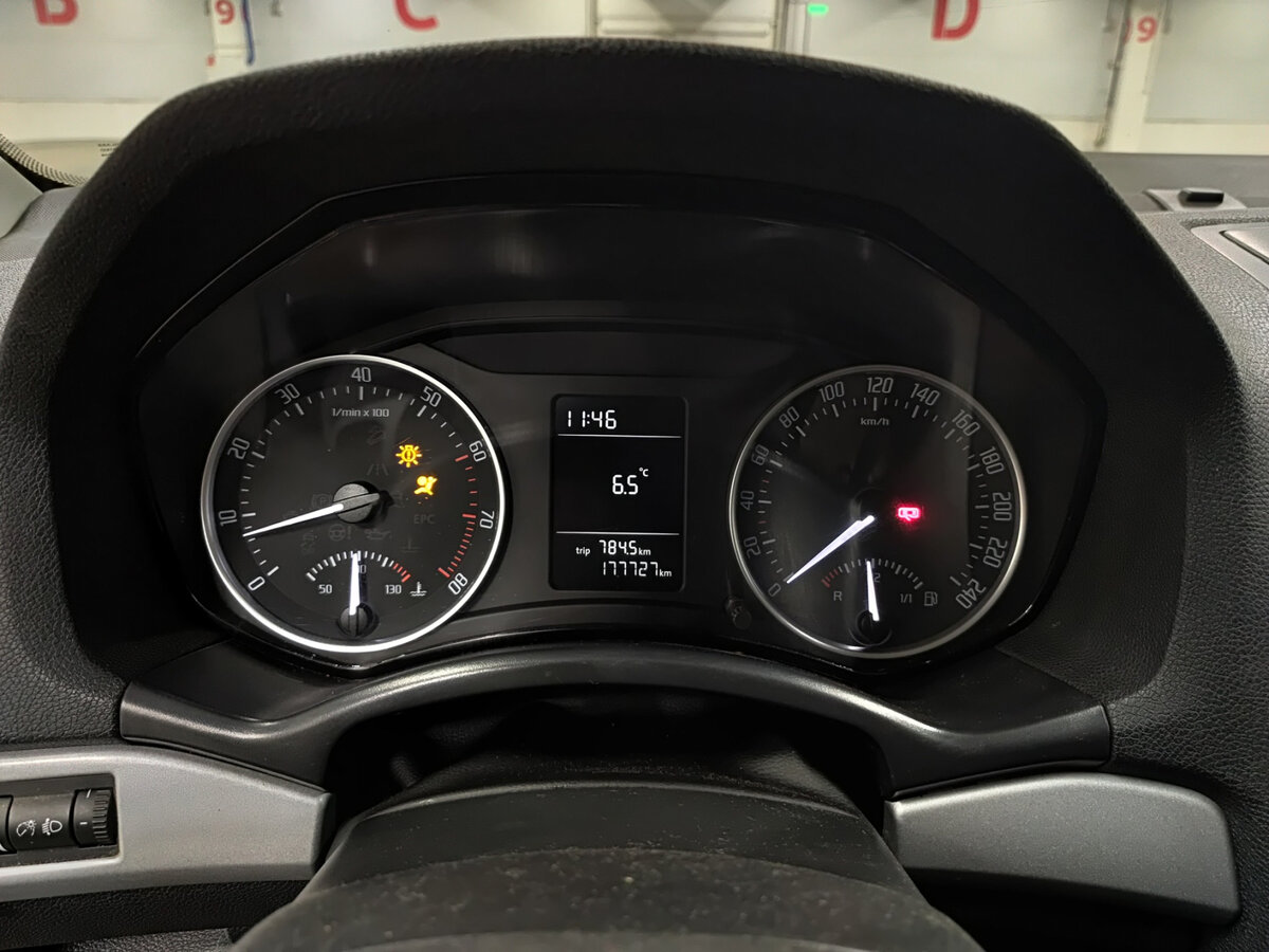 Купить Skoda Octavia с пробегом. Фото: #11