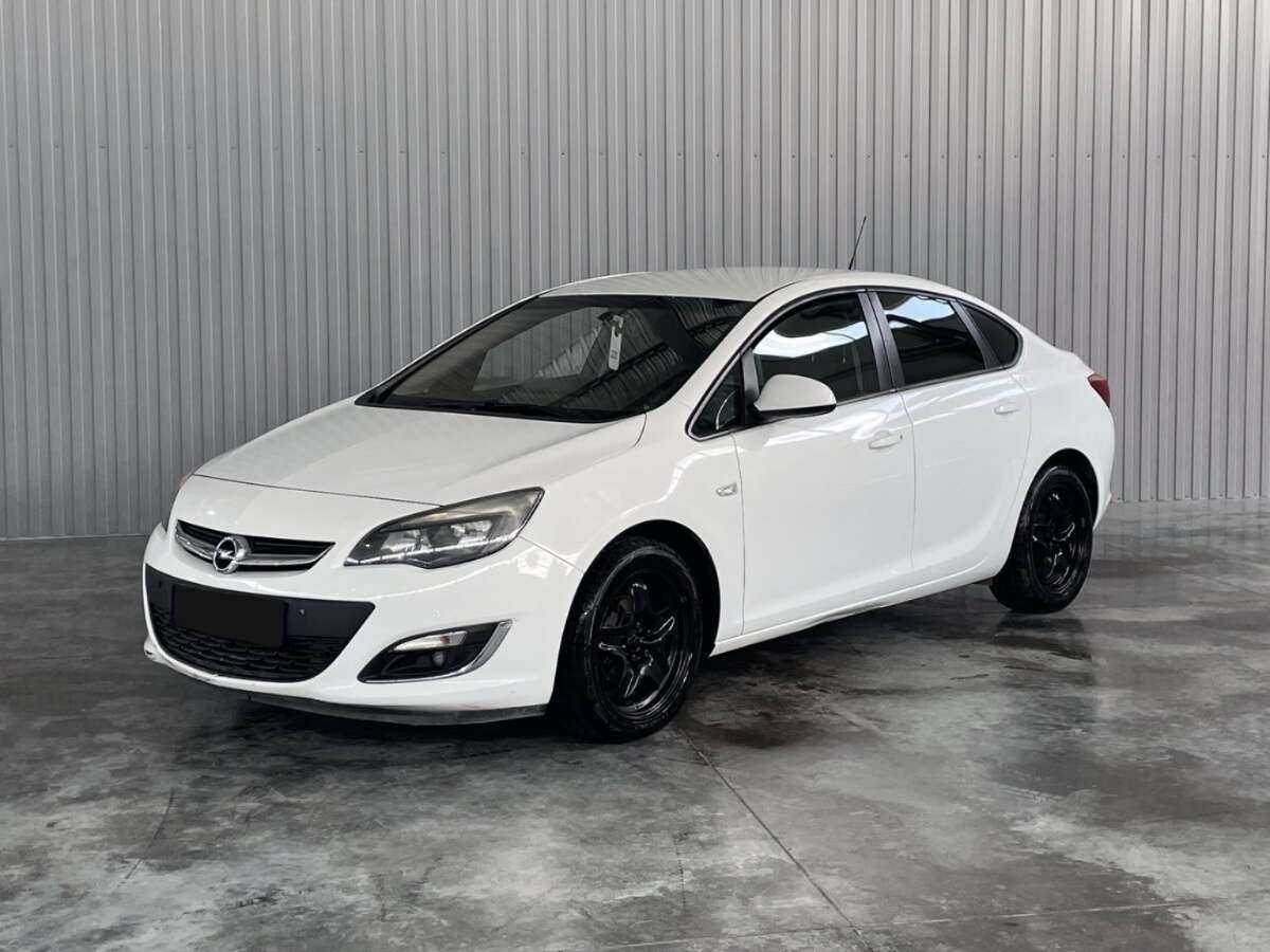 Купить Opel Astra с пробегом. Посмотреть фото