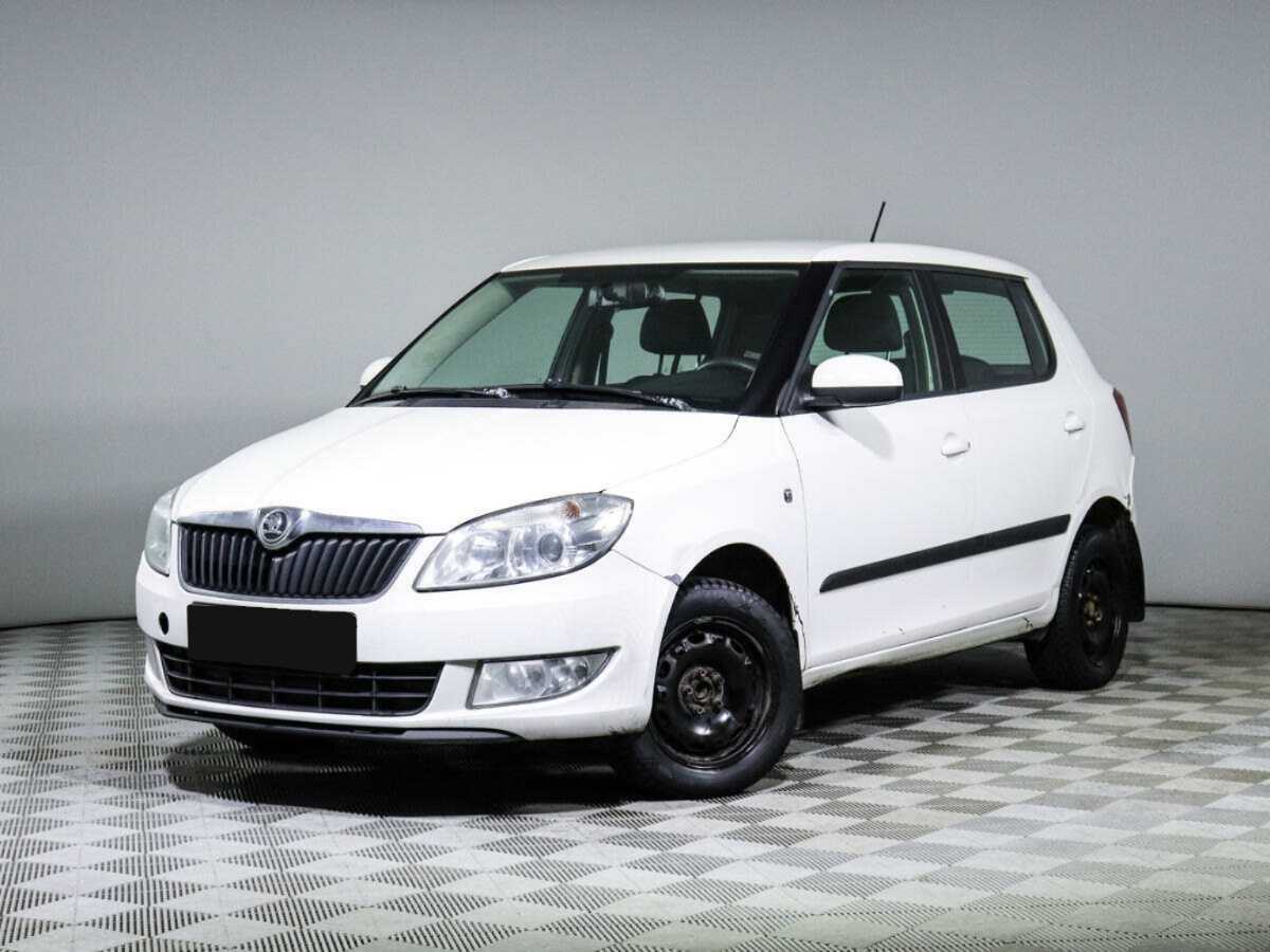 Купить Skoda Fabia с пробегом. Посмотреть фото