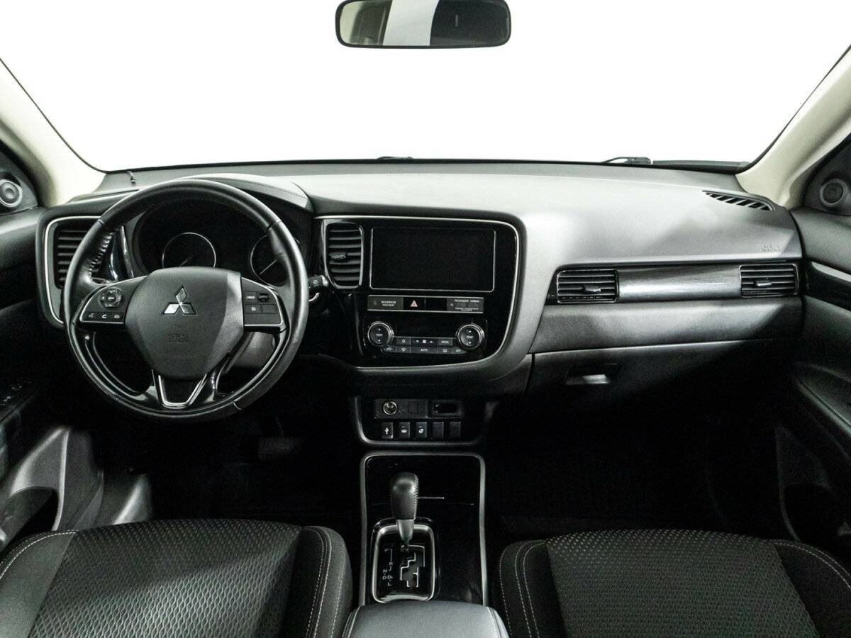 Купить Mitsubishi Outlander с пробегом. Фото: #12
