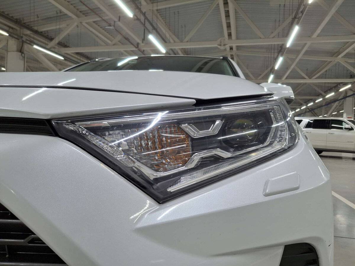 Купить Toyota RAV4 с пробегом. Фото: #15