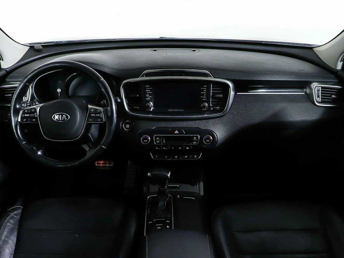 Купить Kia Sorento с пробегом. Фото: #11