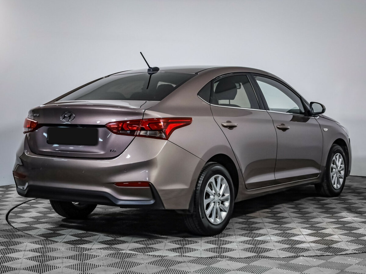 Купить Hyundai Solaris с пробегом. Фото: #3
