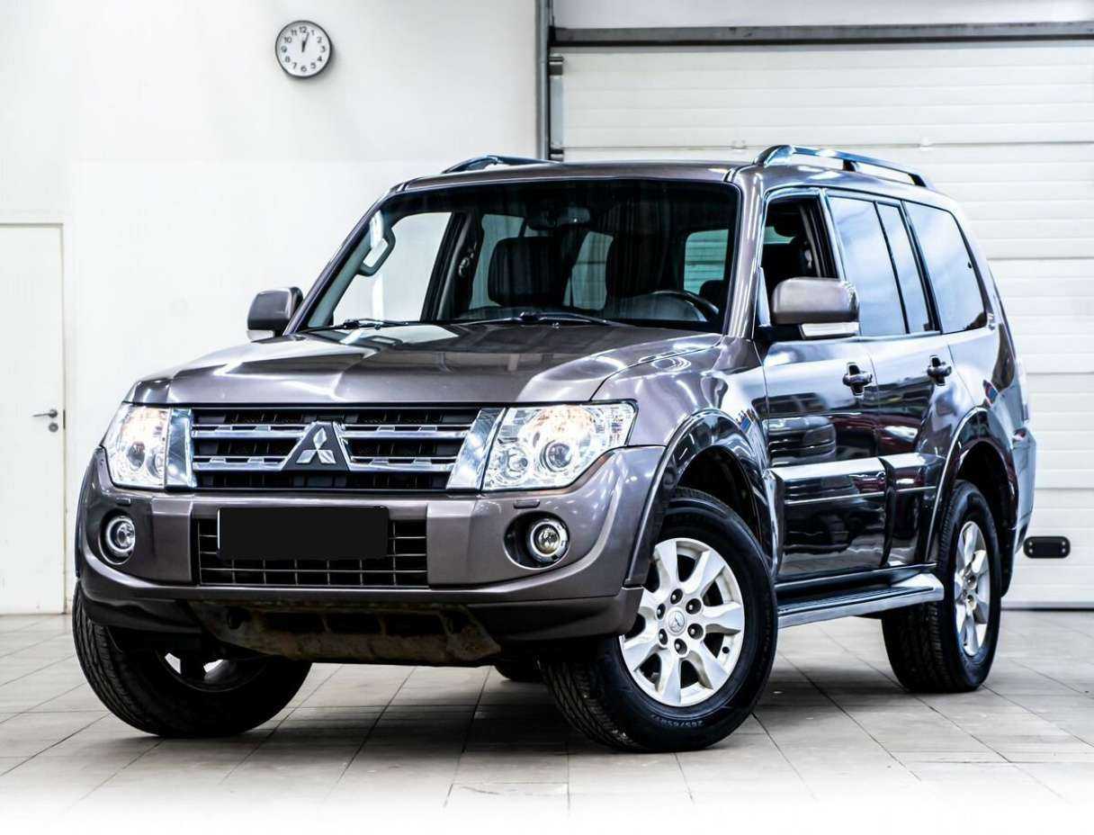 Купить Mitsubishi Pajero с пробегом. Фото: #0