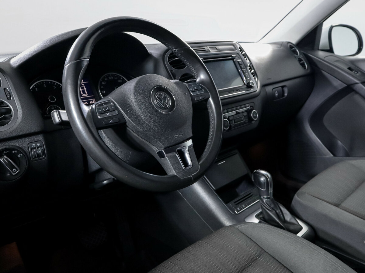 Купить Volkswagen Tiguan с пробегом. Фото: #9