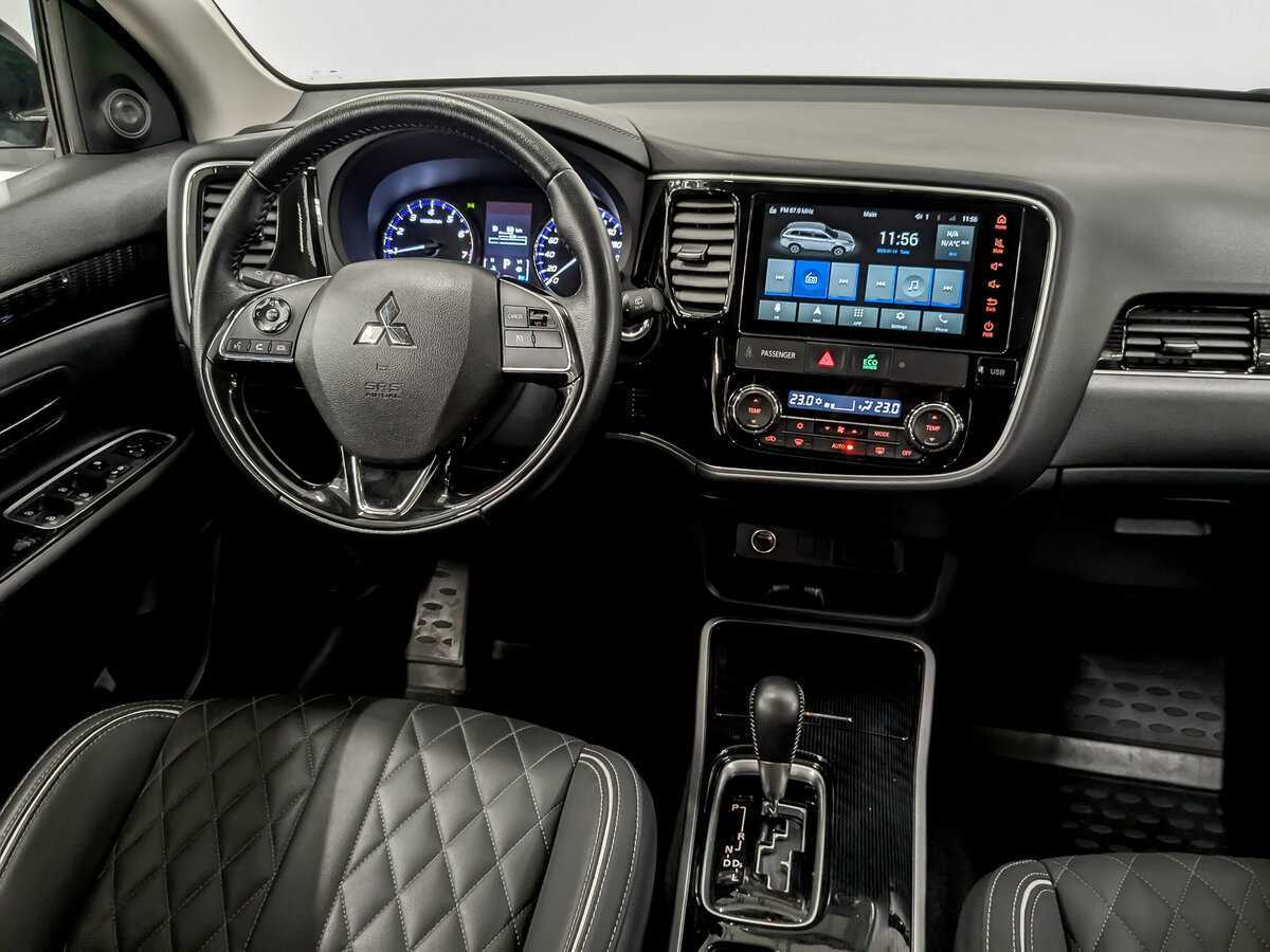 Купить Mitsubishi Outlander с пробегом. Фото: #28
