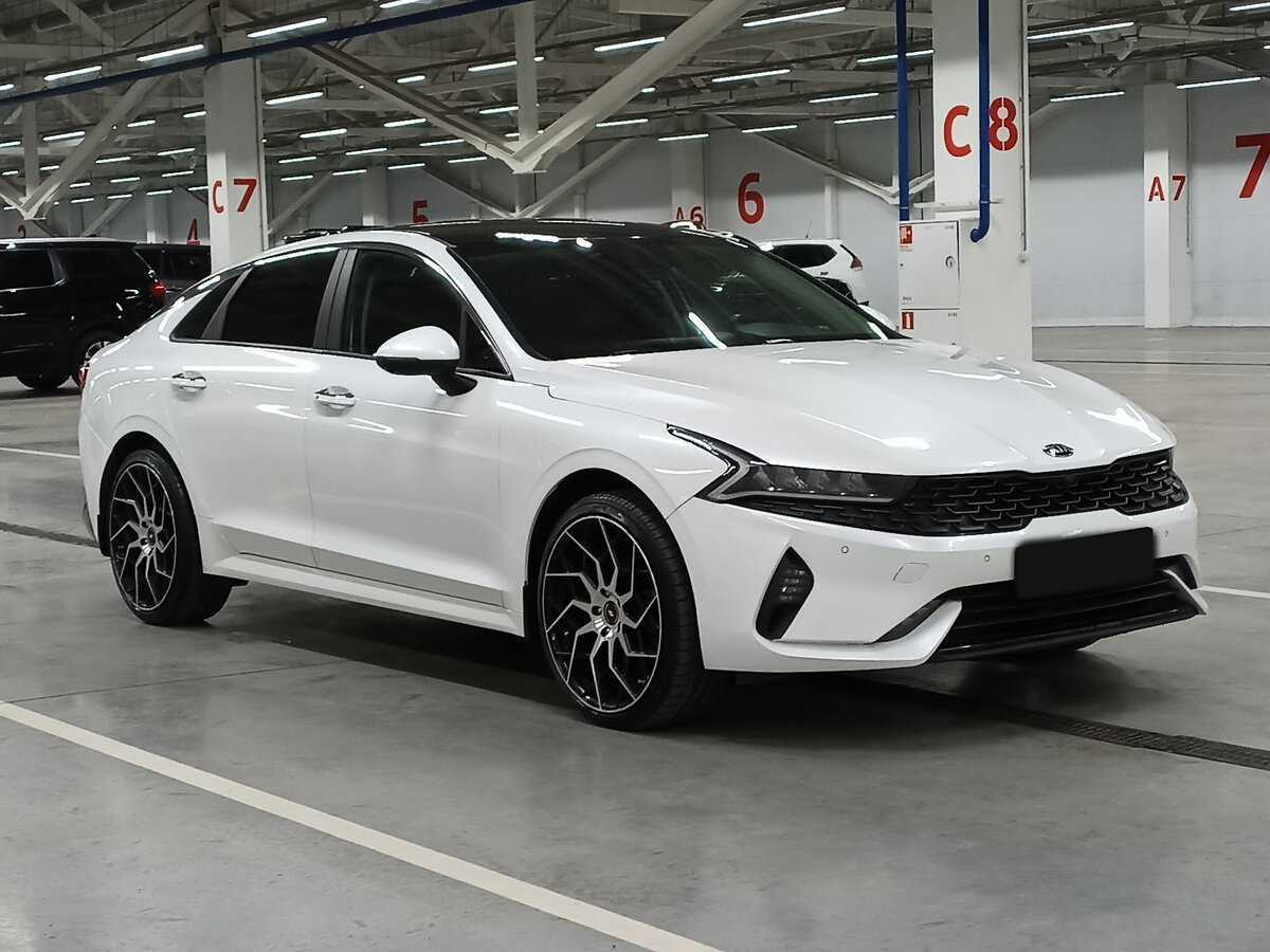 Купить Kia K5 с пробегом. Фото: #2