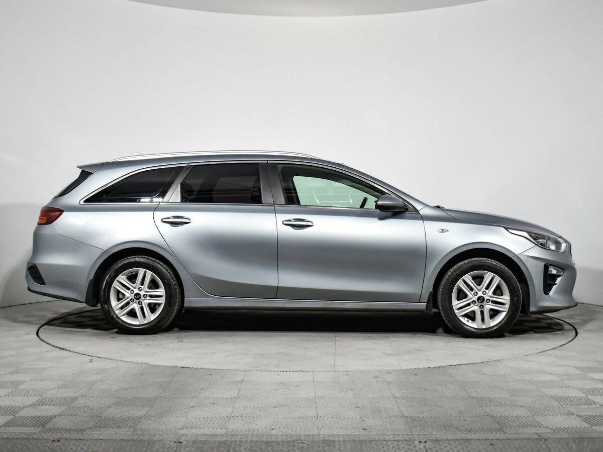 Купить Kia Ceed с пробегом. Фото: #3