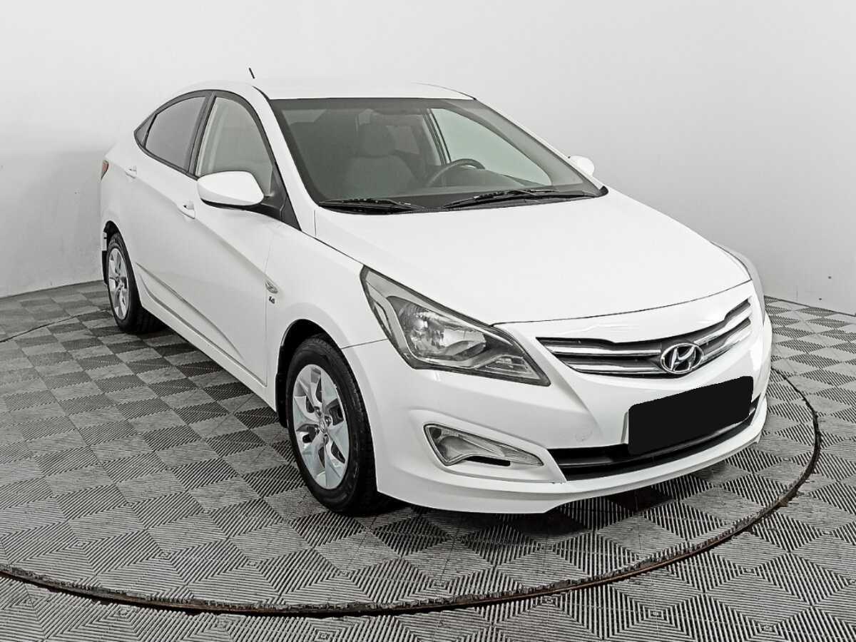 Купить Hyundai Solaris с пробегом. Фото: #2
