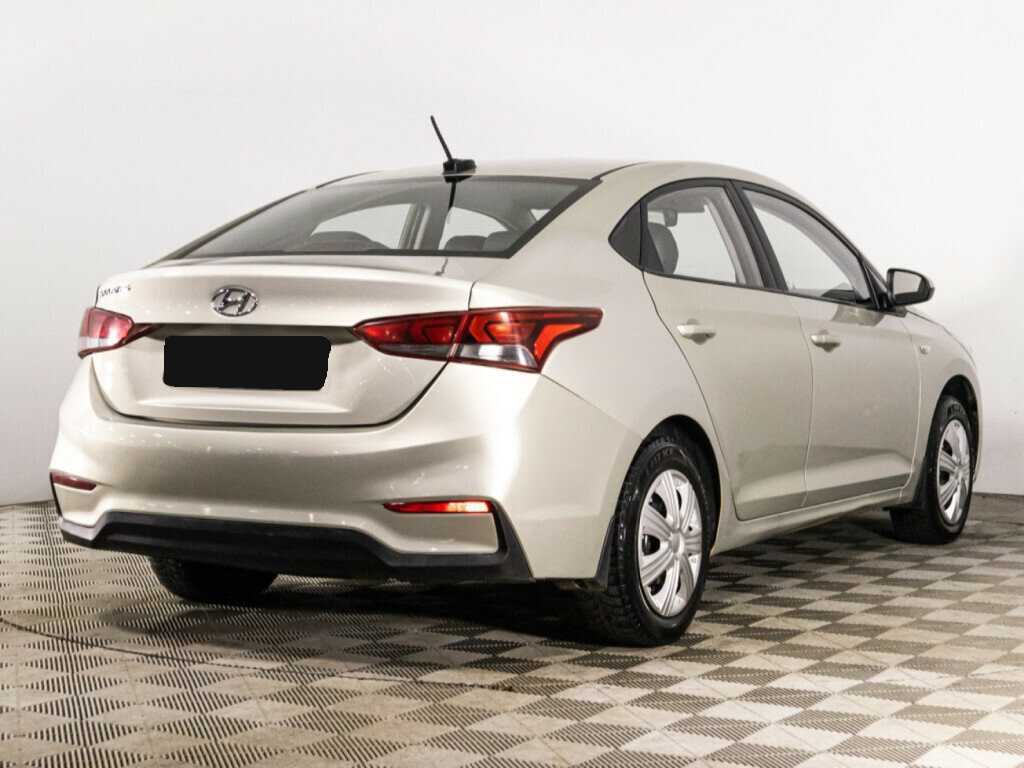 Купить Hyundai Solaris с пробегом. Фото: #4